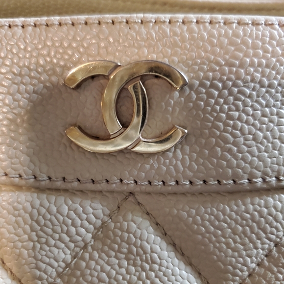Chanel Matelasse Caviar CC Tote - Picture 15 of 16